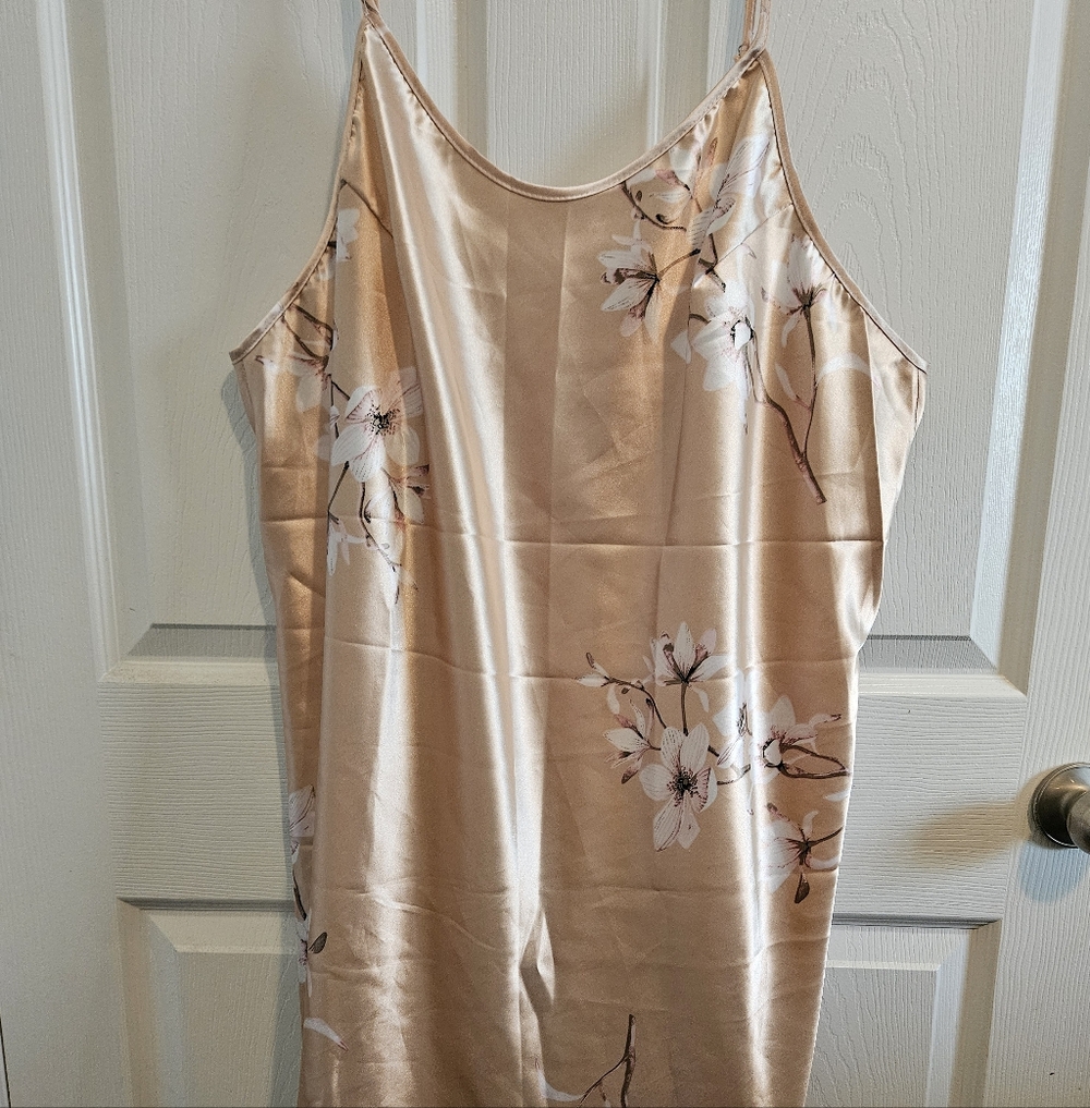 SHEIN Floral Satin Chemise in Gold